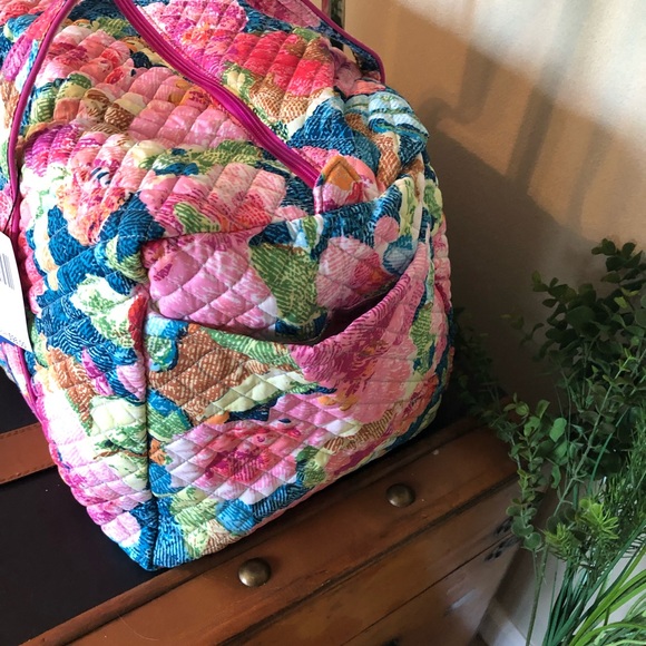 Vera Bradley Large Duffel Superbloom NWT - Picture 7 of 8